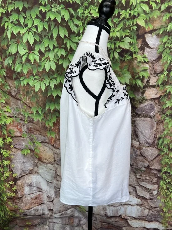 LOFT Black and White Embroidered Pinafore-Style Top, M - Picture 8 of 11